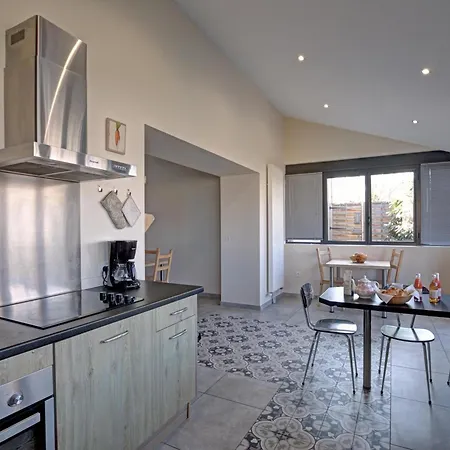 Holiday home Familial 200m² Avec Jardin, Terrasse, Jeux, Et Confort Moderne A - Fr-1-496-203